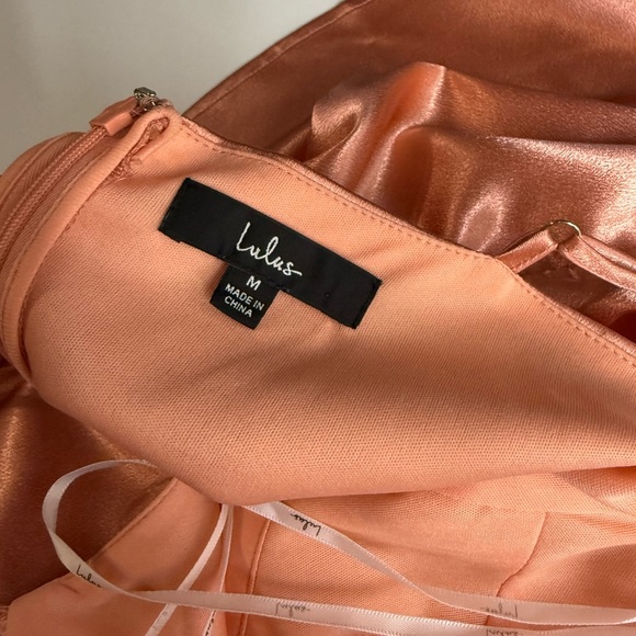 Lulus Dream of Dancing Coral Satin Twist-Front Skater Dress Women’s Sz M - Picture 5 of 14